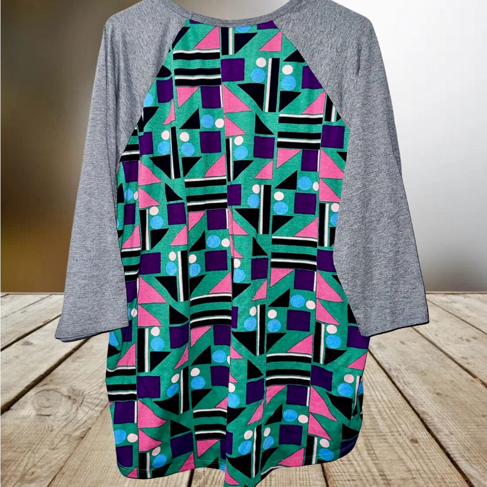 3/$30 LuLaRoe Randy Top - Picture 2 of 6